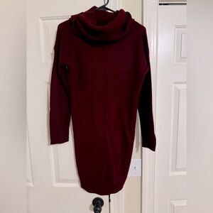 Lulus maroon dress